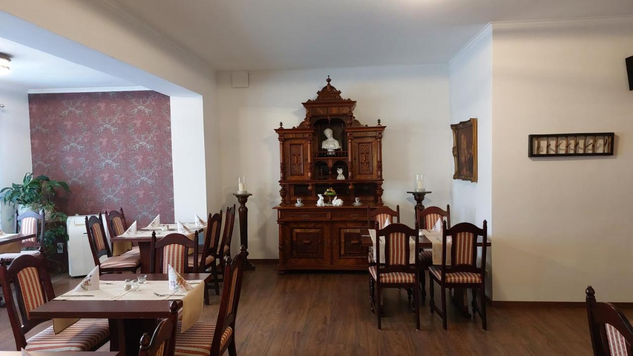 Hotel & Restaurant Lindengarten Lübben Extérieur photo