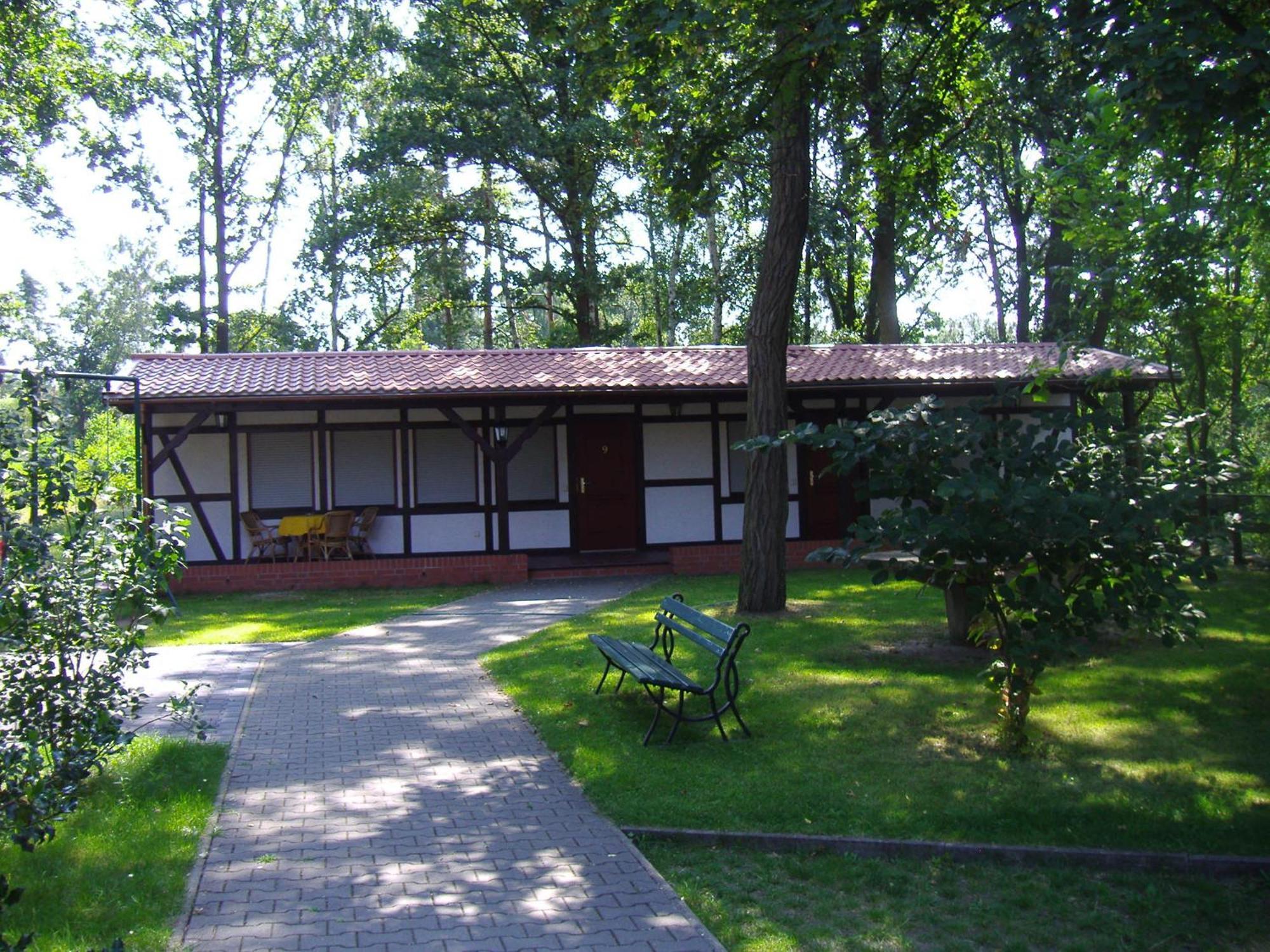 Hotel & Restaurant Lindengarten Lübben Extérieur photo
