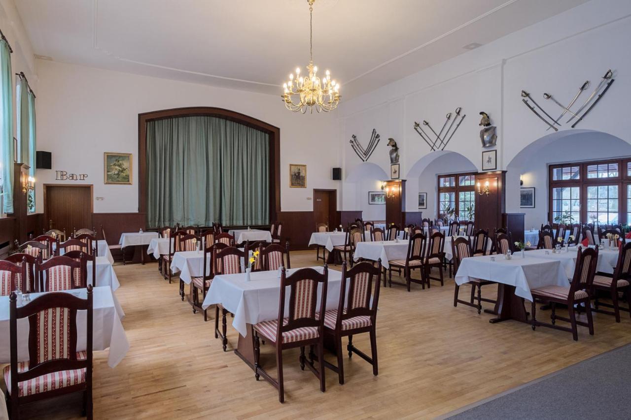 Hotel & Restaurant Lindengarten Lübben Extérieur photo